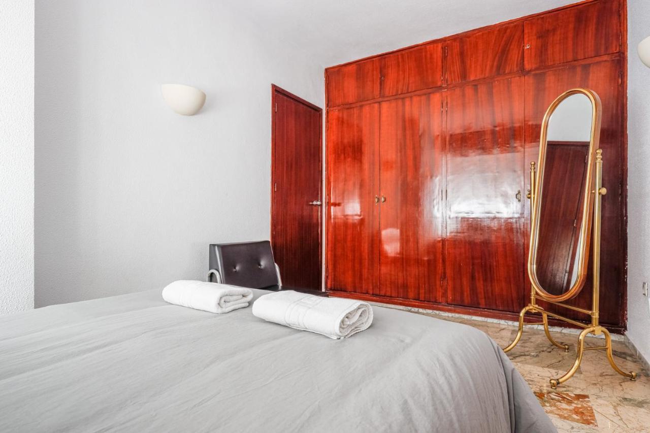 Apartamento Puerta de Carmona Sevilla Exterior foto